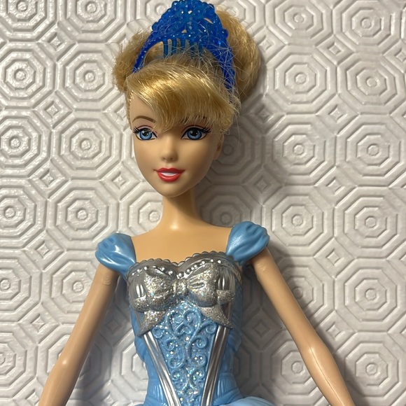 Cinderella Doll With Twirling Skirt - Picture 3 of 5